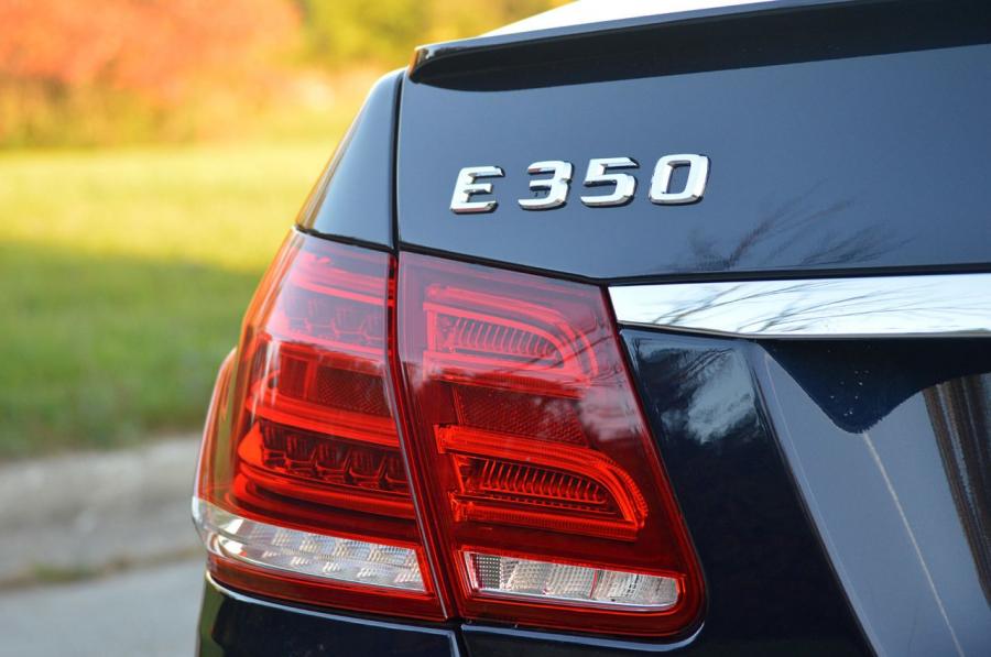  Mercedes-Benz E350 4Matic Sedan 2014 года  (фото 8 из 40)